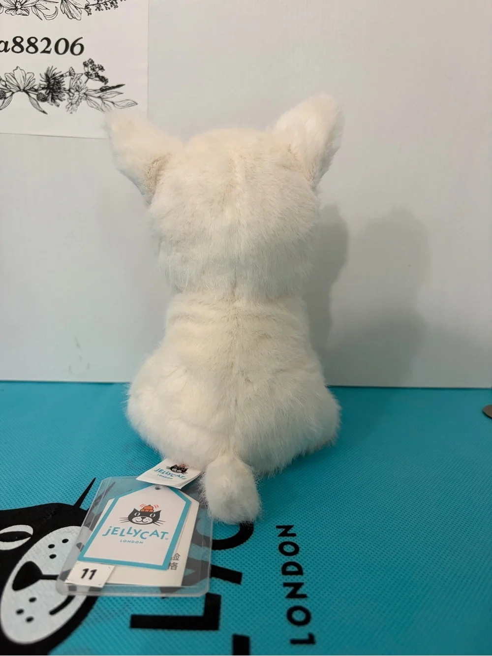 Jellycat photos accurately
